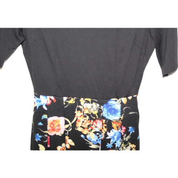 Women's Floral Flared Swing Dress - Picture 10 of 16